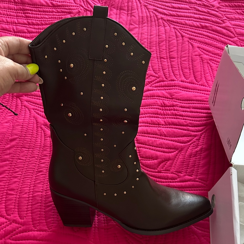 Brown Studded Women's Cowboy Boots